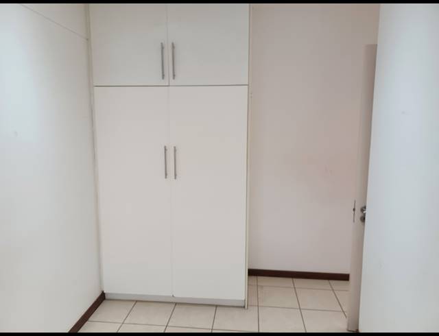 2 BEDROOM APARTMENT RENTED IN ESSENWOOD
